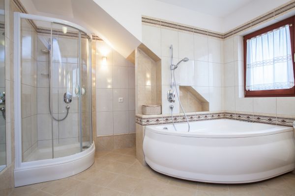 Oversized Bathtub Installation in Granville
